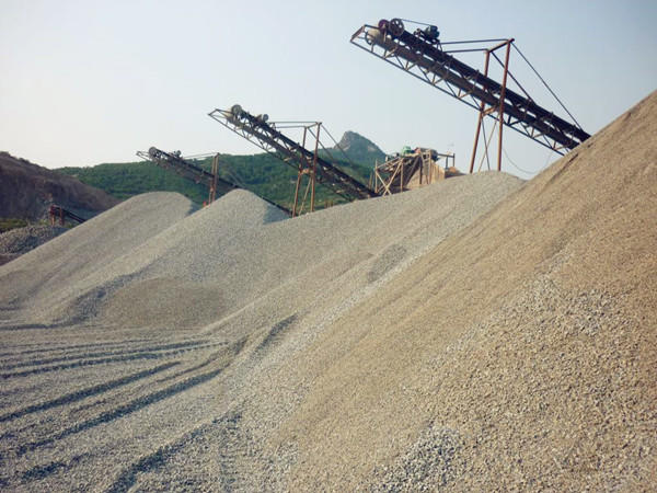 机制砂成为建筑用砂主力军，投资制砂行业正当行