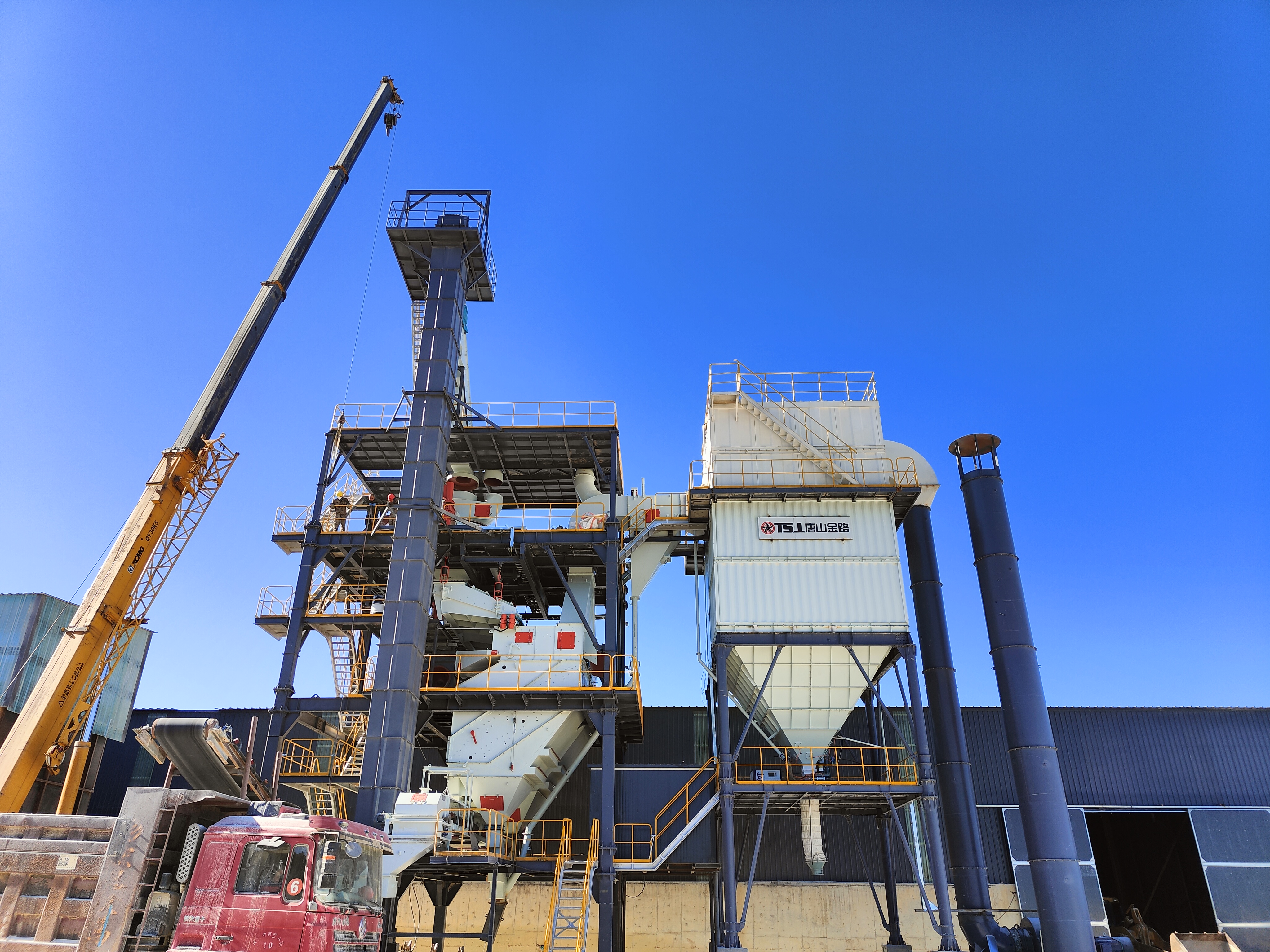 告别粉尘污水！干法制砂楼引领行业绿色转型